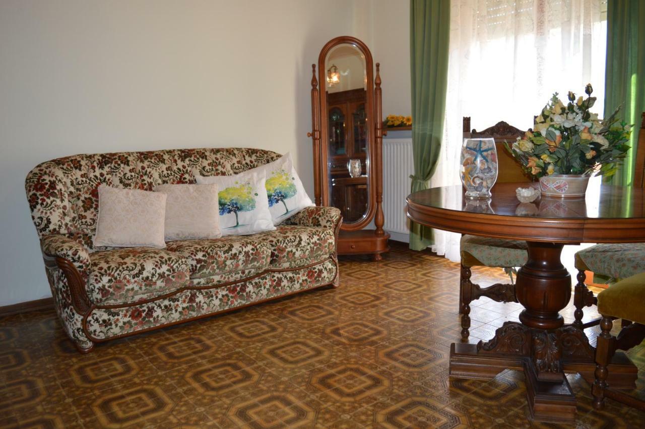 Casa Iliana Apartman Viareggio Kültér fotó