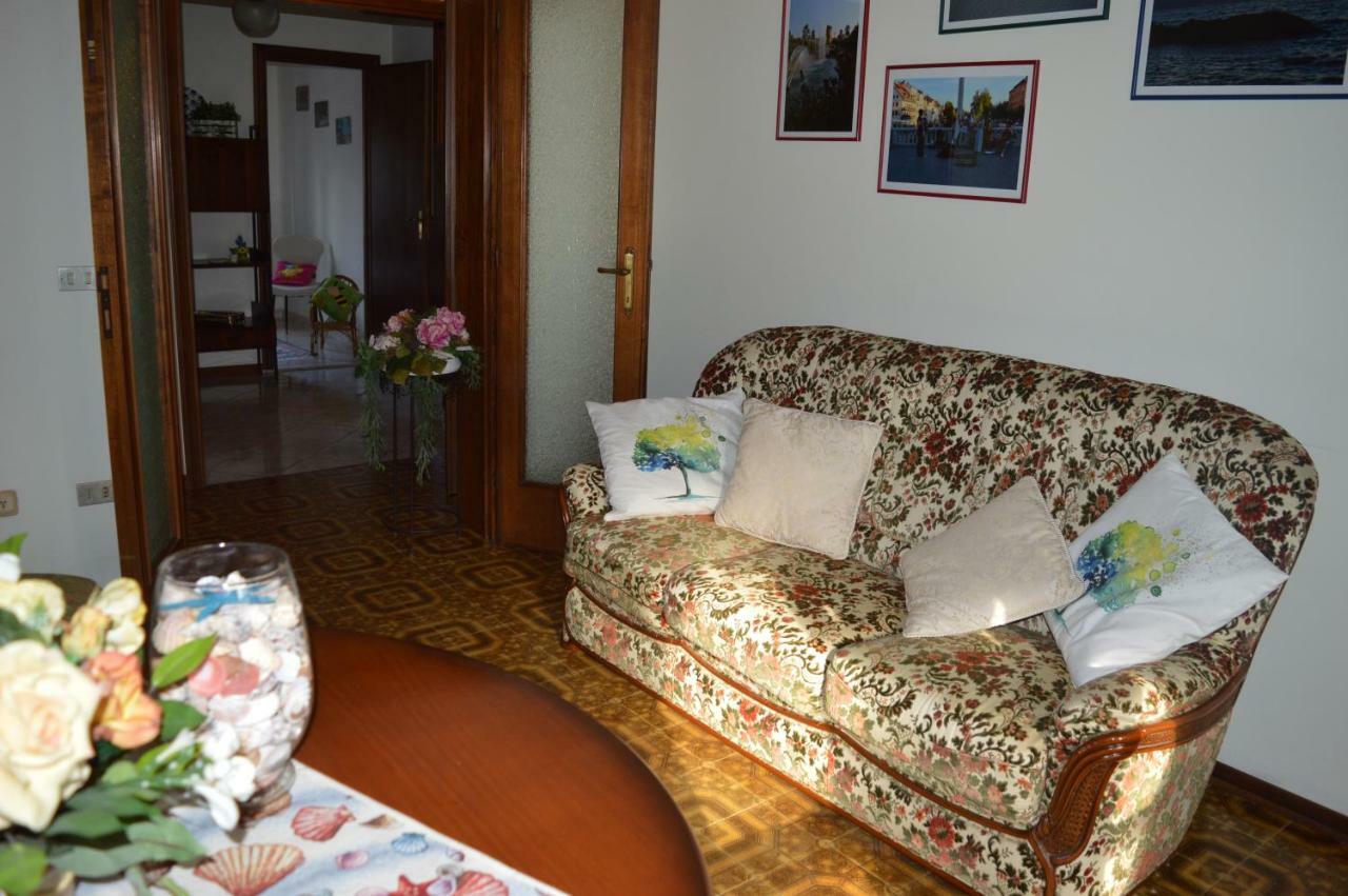Casa Iliana Apartman Viareggio Kültér fotó